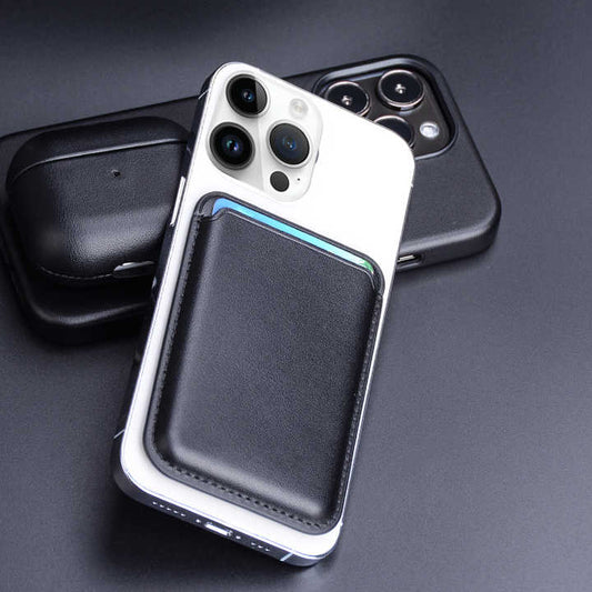 Elegante Lederhülle mit Magnetkartenhalter™